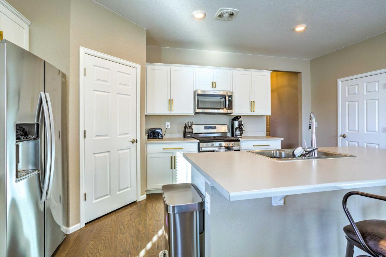 Casa vacanze Spacious House With Yard About 10 Mi To Dia! Aurora