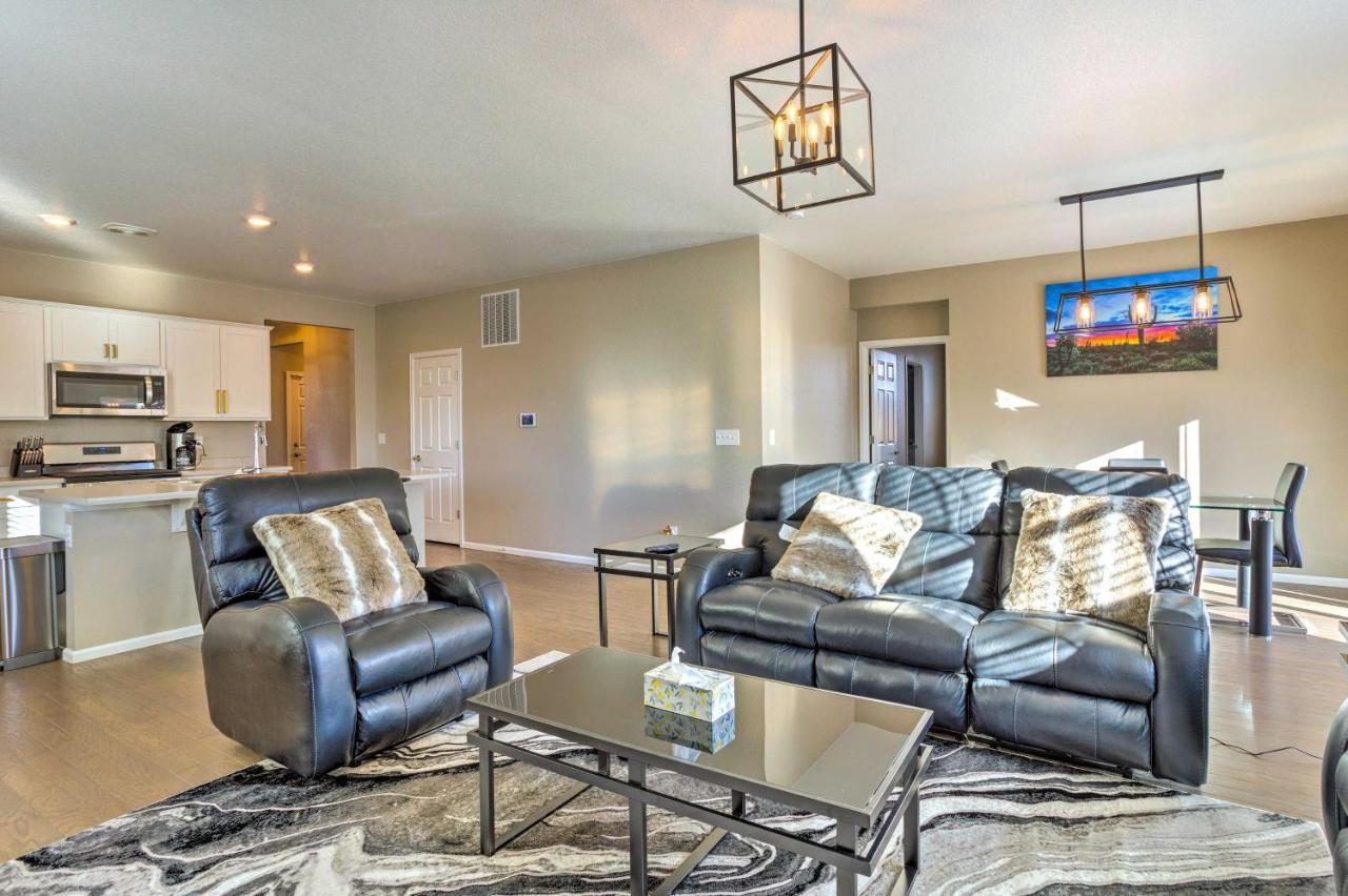 Spacious House With Yard About 10 Mi To Dia!