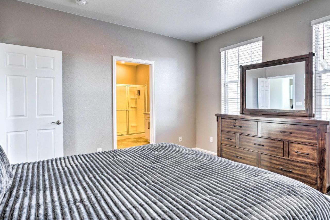 Spacious House With Yard About 10 Mi To Dia!