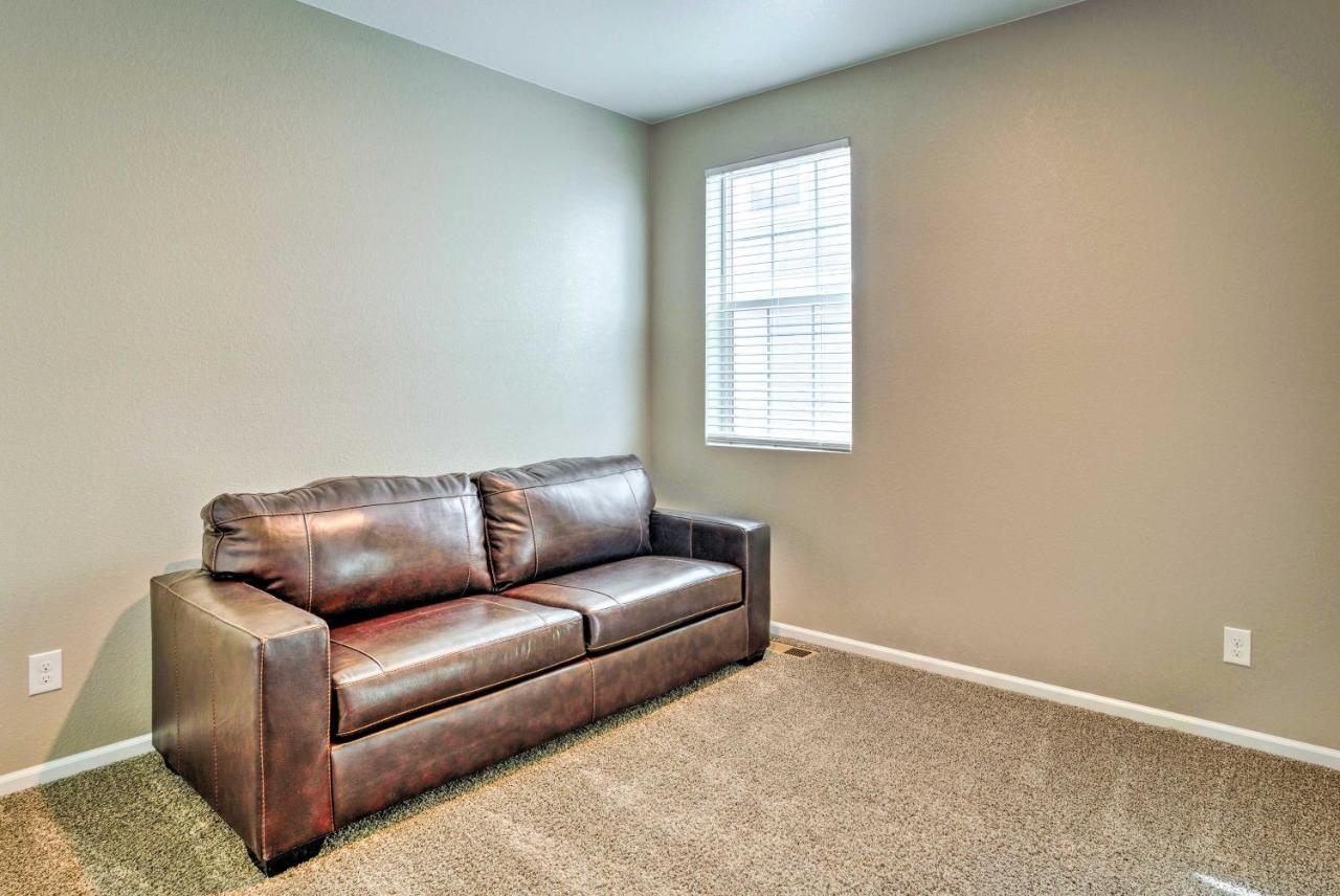 Casa vacanze Spacious House With Yard About 10 Mi To Dia! Aurora